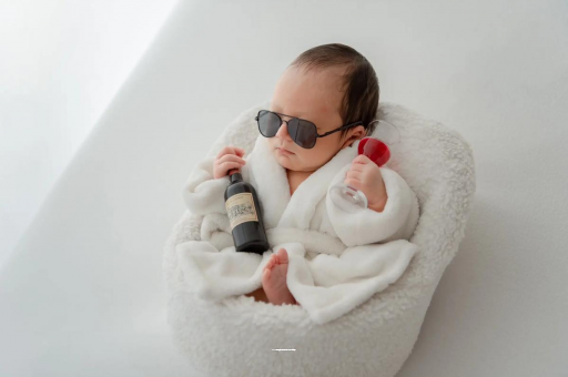 明港宝宝嘴唇上翘